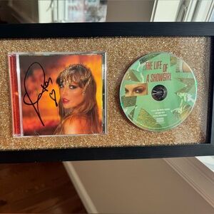 Taylor Swift The Life of a Showgirl Framed & Autographed w/ LONG sig CD ✨